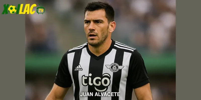 Alvacete là mũi nhọn của Libertad trong trận Delfín vs Libertad.